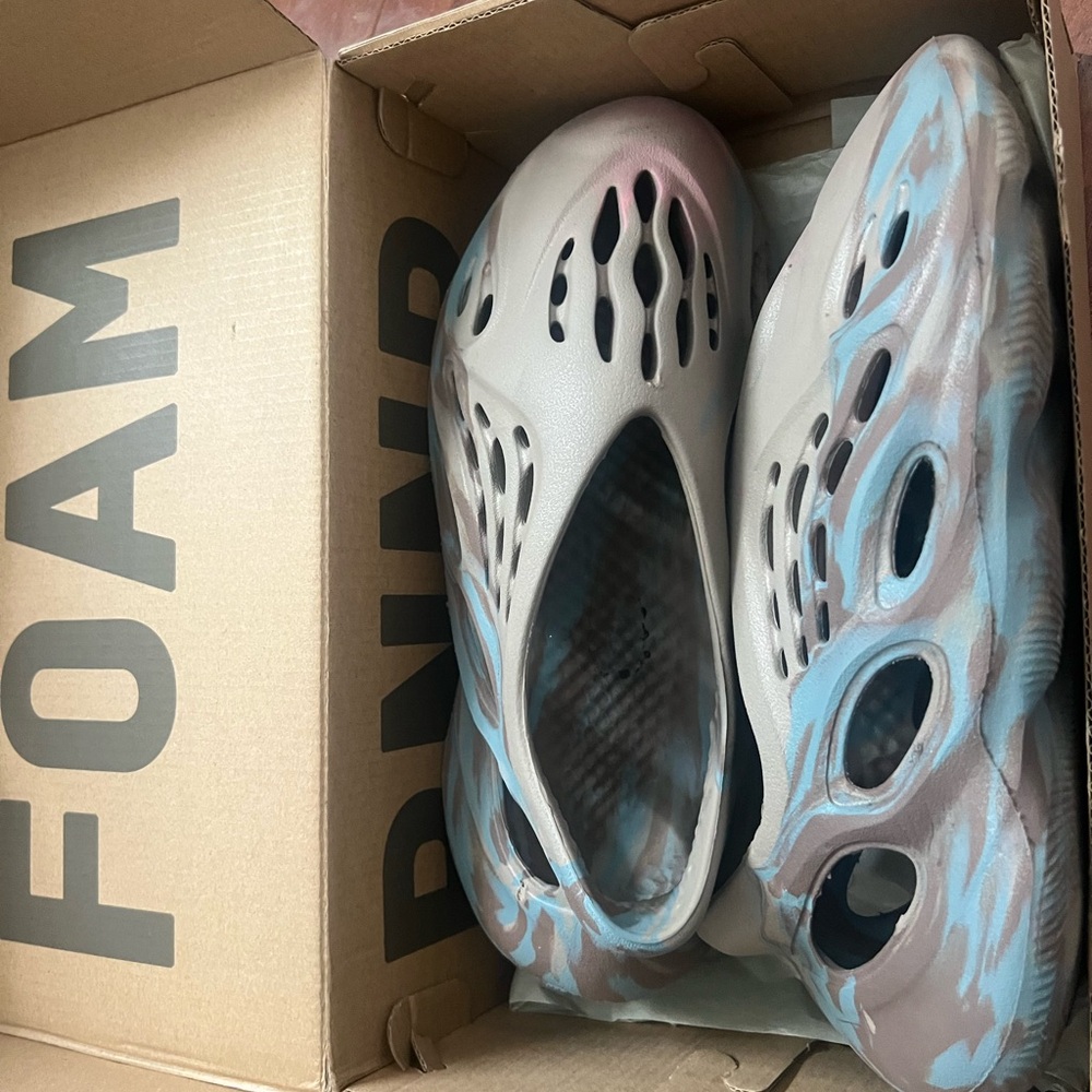 Kids Foam Runners in Multi-Color